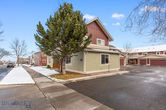 2272 Gallatin Green B, Bozeman, MT 59718