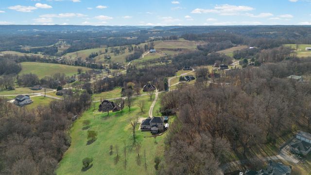 1640 Ramblewood Dr, Lewisburg, TN 37091