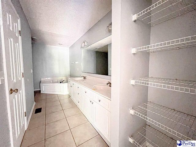 2130 Woodmore Circle, Florence, SC 29505