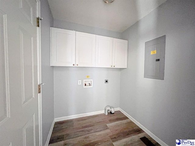 2130 Woodmore Circle, Florence, SC 29505