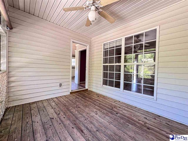 2130 Woodmore Circle, Florence, SC 29505