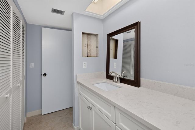 1724 GOLFVIEW DRIVE, Tarpon Springs, FL 34689
