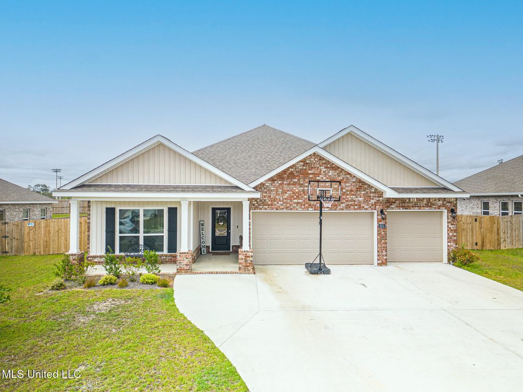 5251 Fairbury Way, D'iberville, MS 39540