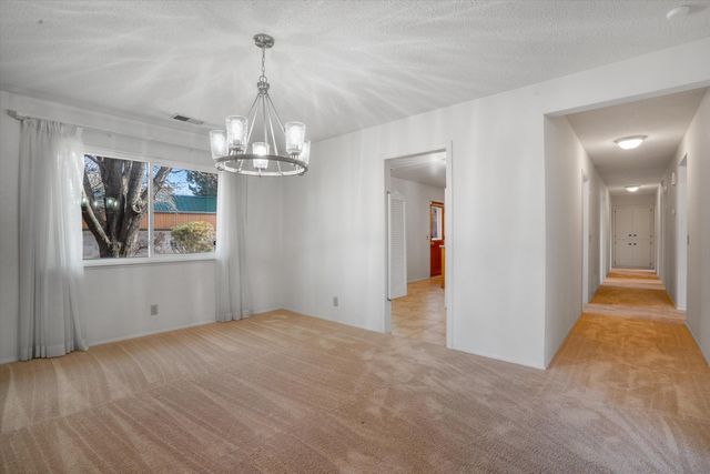 5803 Pojoaque Road NE, Albuquerque, NM 87110