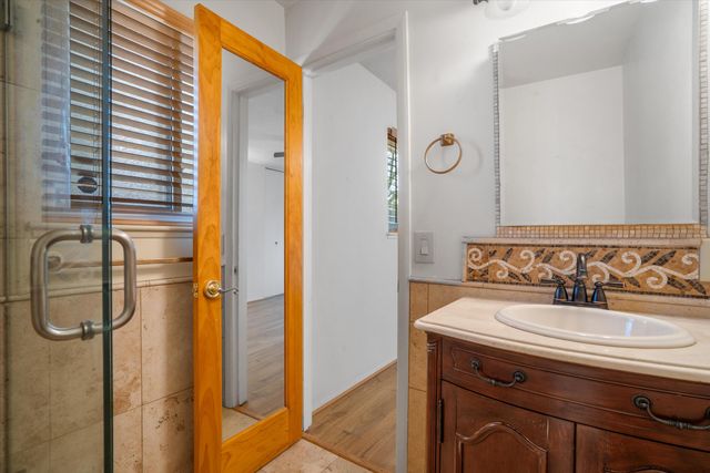 5803 Pojoaque Road NE, Albuquerque, NM 87110