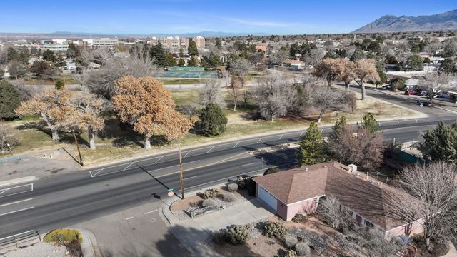 5803 Pojoaque Road NE, Albuquerque, NM 87110