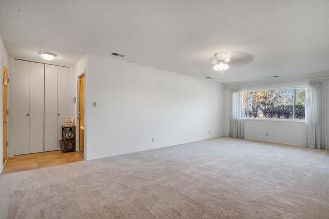 5803 Pojoaque Road NE, Albuquerque, NM 87110