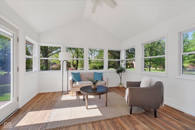 1402 Prairie Creek Court, Carmel, IN 46032