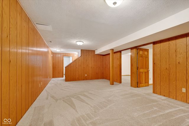 1402 Prairie Creek Court, Carmel, IN 46032
