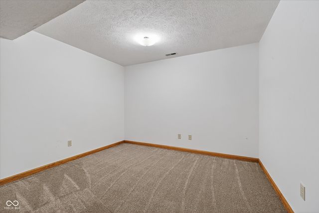 1402 Prairie Creek Court, Carmel, IN 46032