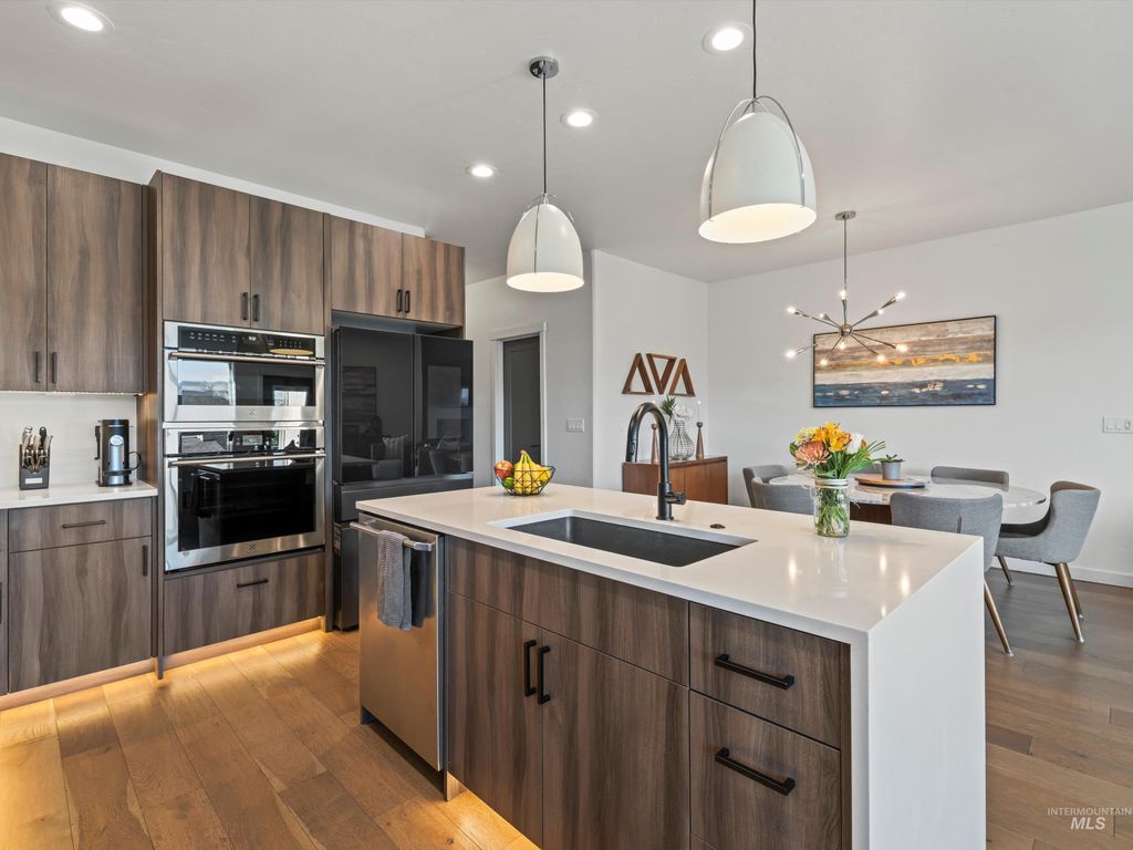 1251 E Echelon Ridge Lane, Boise, ID 83716 photo 13