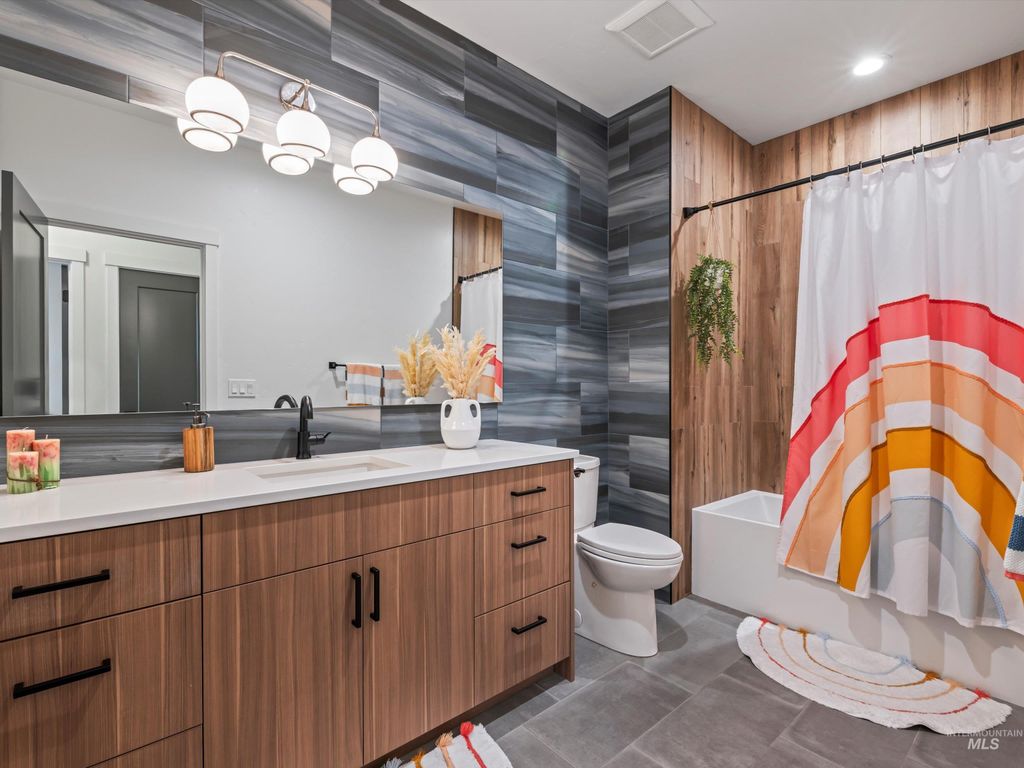 1251 E Echelon Ridge Lane, Boise, ID 83716 photo 22