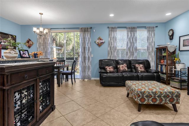 4673 Tara Cove Way, West Palm Beach, FL 33417