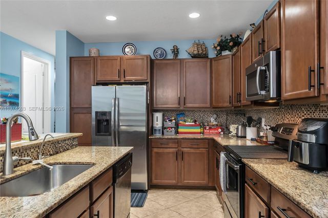 4673 Tara Cove Way, West Palm Beach, FL 33417