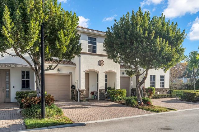 4673 Tara Cove Way, West Palm Beach, FL 33417