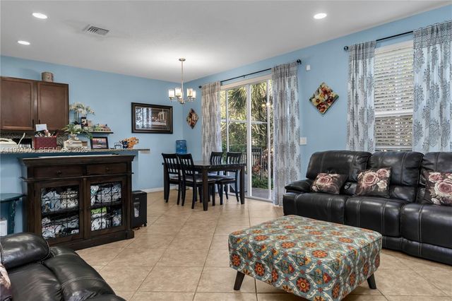 4673 Tara Cove Way, West Palm Beach, FL 33417