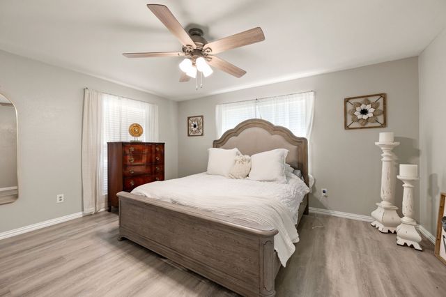 2021 Mountainview Drive, Hurst, TX 76054