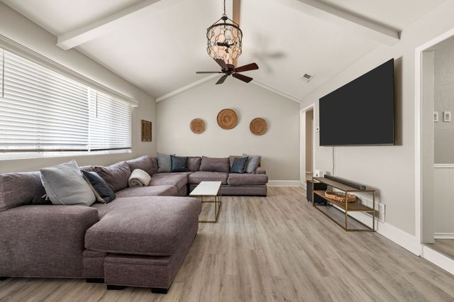 2021 Mountainview Drive, Hurst, TX 76054