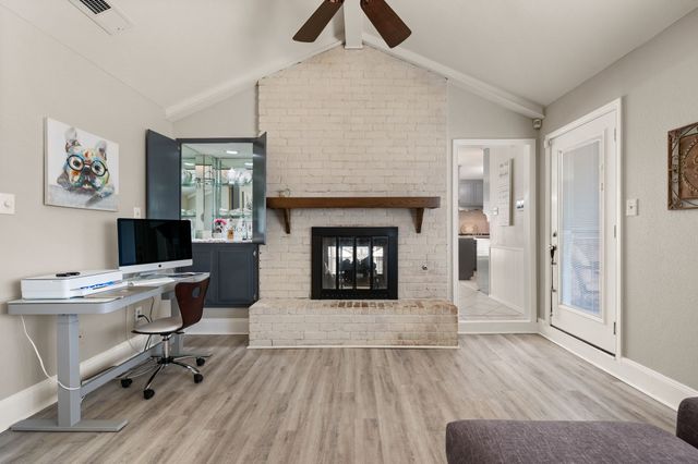 2021 Mountainview Drive, Hurst, TX 76054