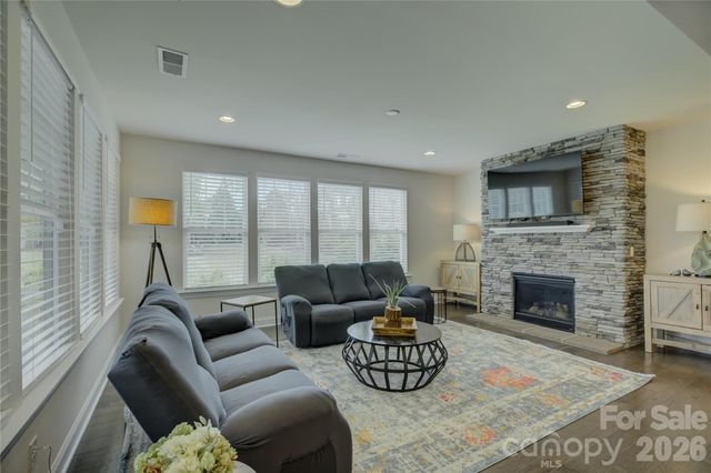 17204 Saranita Lane, Charlotte, NC 28278