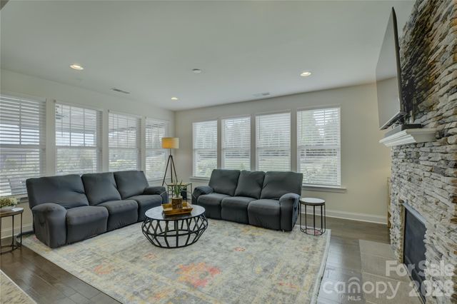 17204 Saranita Lane, Charlotte, NC 28278