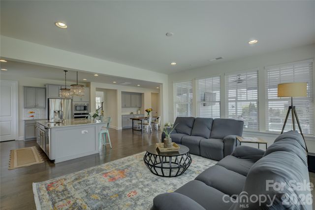 17204 Saranita Lane, Charlotte, NC 28278