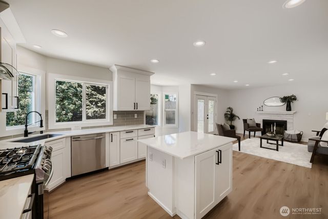 303 S 302nd Place, Federal Way, WA 98003