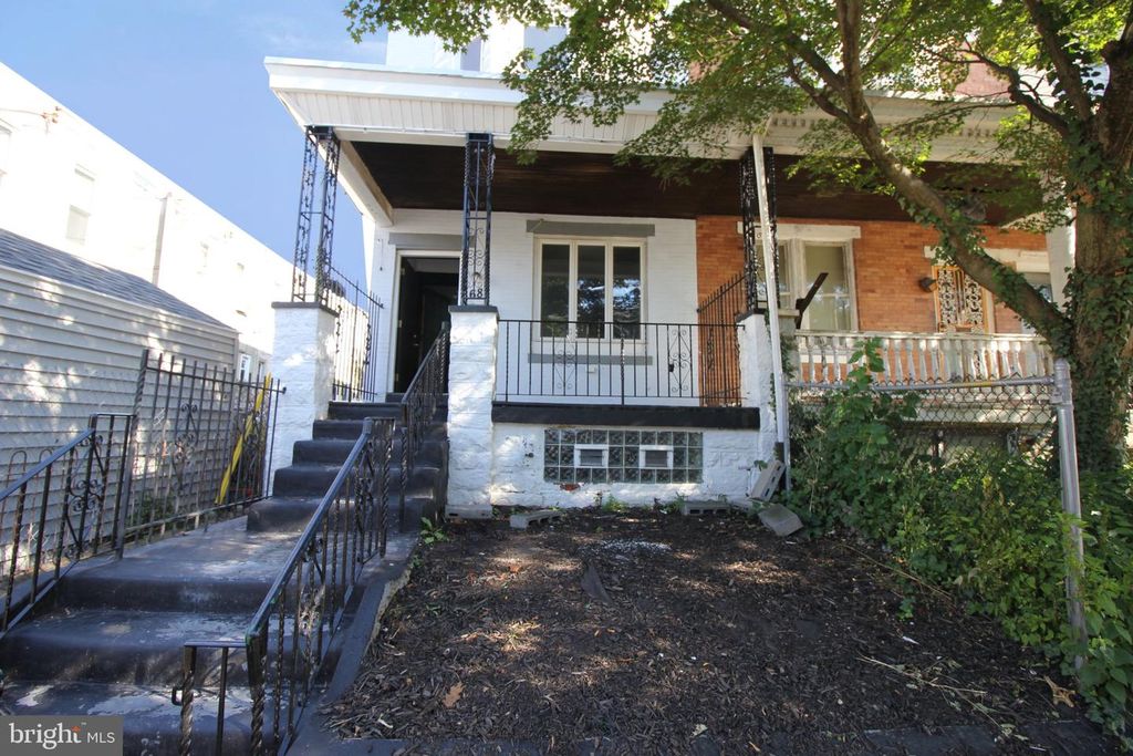 68 E SLOCUM ST, PHILADELPHIA, PA 19119 — exterior