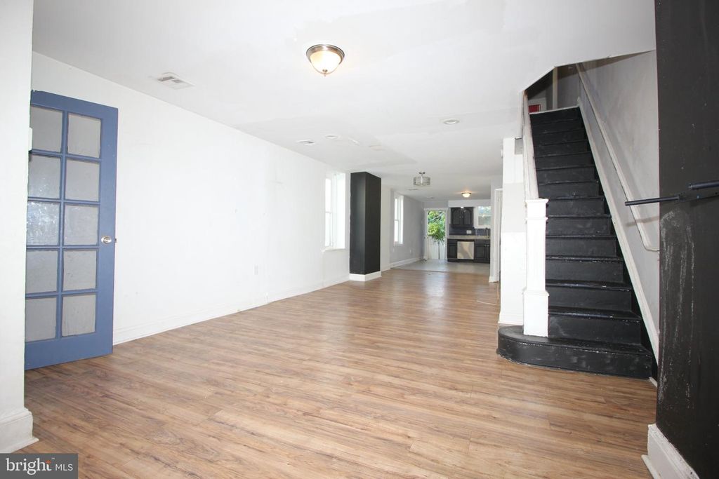 68 E SLOCUM ST, PHILADELPHIA, PA 19119 — photo 2