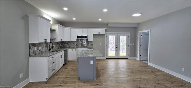 5058 Shattalon Drive, Winston-salem, NC 27106