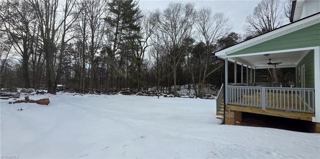 5058 Shattalon Drive, Winston-salem, NC 27106