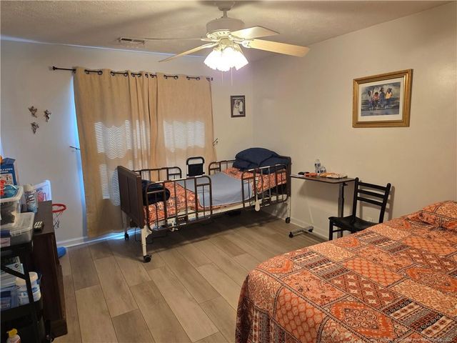 6653 Pacific Avenue, Fayetteville, NC 28314