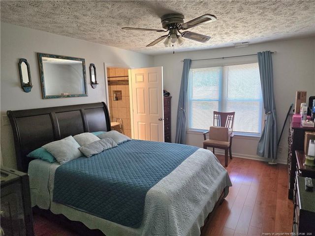 6653 Pacific Avenue, Fayetteville, NC 28314