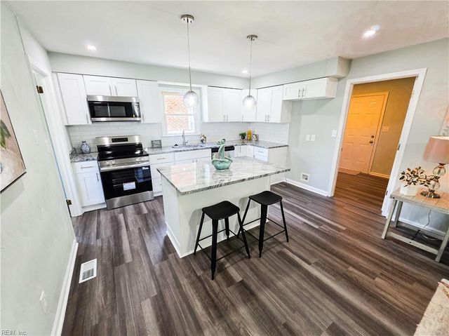 2131 English AVE, Chesapeake, VA 23320