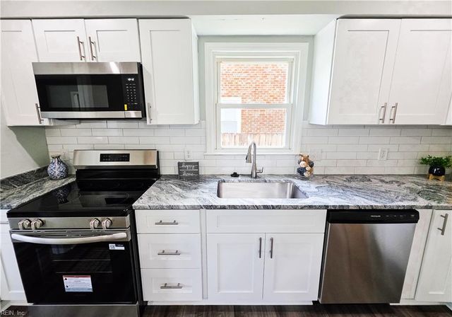 2131 English AVE, Chesapeake, VA 23320