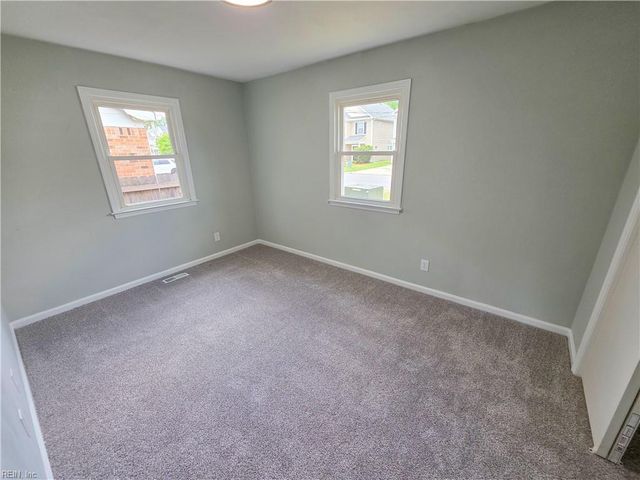 2131 English AVE, Chesapeake, VA 23320