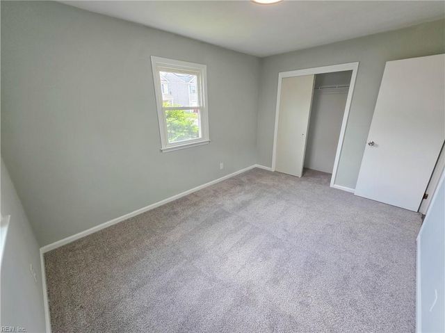 2131 English AVE, Chesapeake, VA 23320