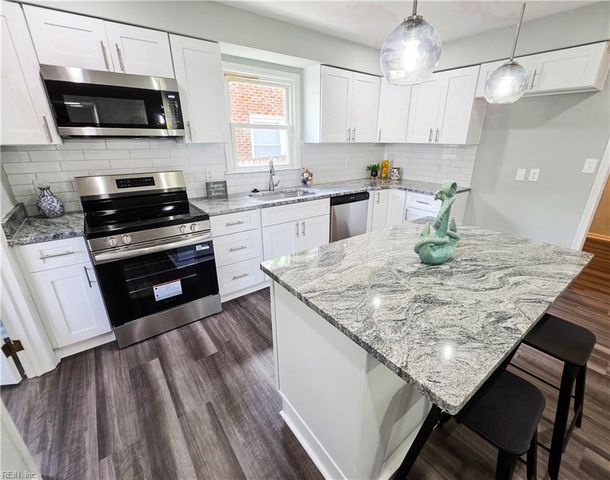 2131 English AVE, Chesapeake, VA 23320