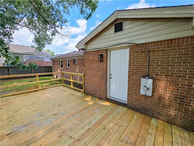 2131 English AVE, Chesapeake, VA 23320