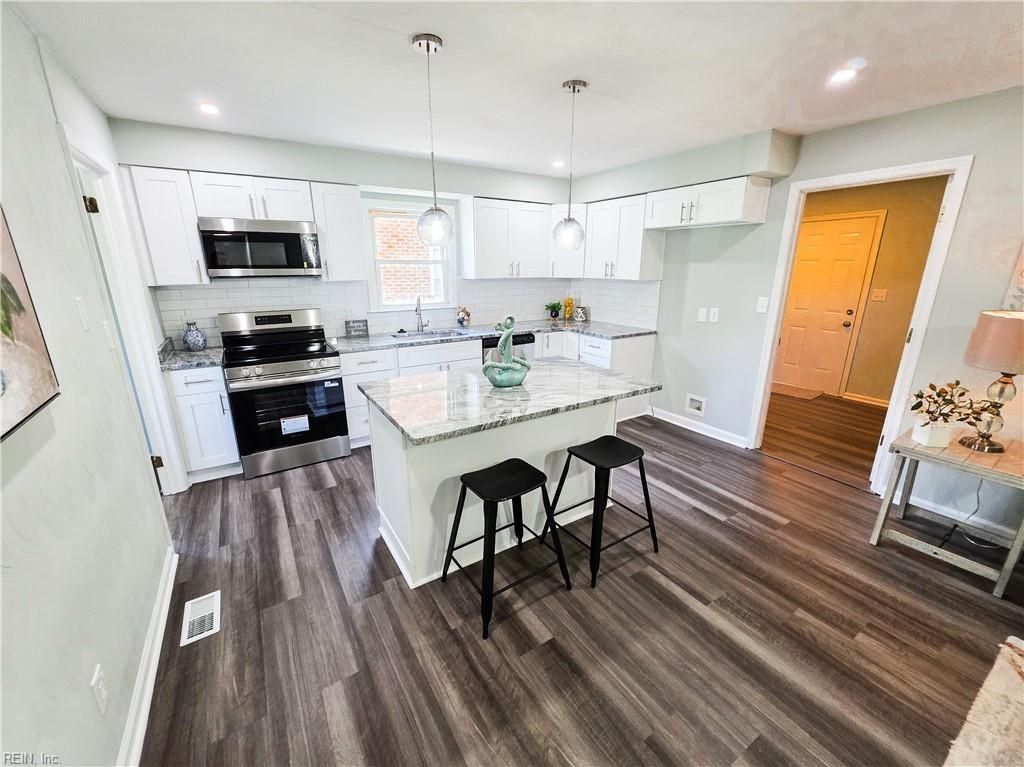 2131 English AVE, Chesapeake, VA 23320