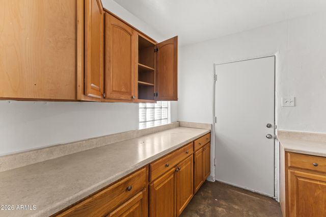 2032 W Cypress Street, Phoenix, AZ 85009