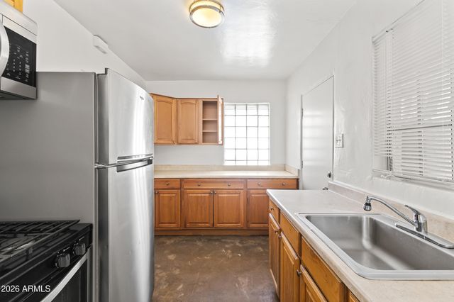 2032 W Cypress Street, Phoenix, AZ 85009