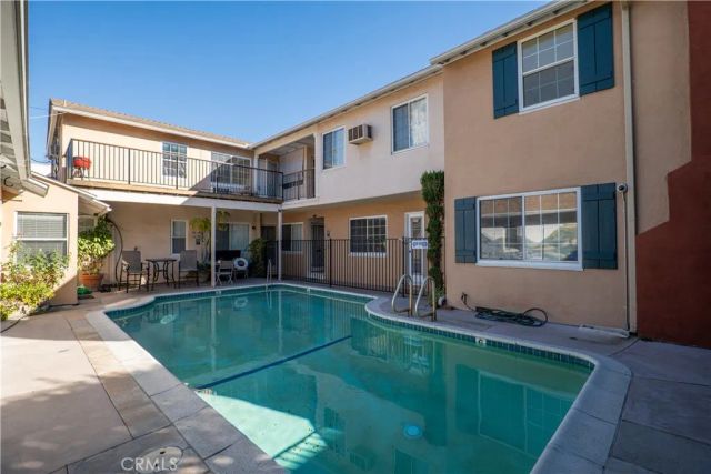 4918 Cahuenga, North Hollywood, CA 91601