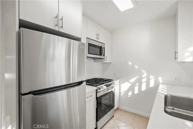 4918 Cahuenga, North Hollywood, CA 91601