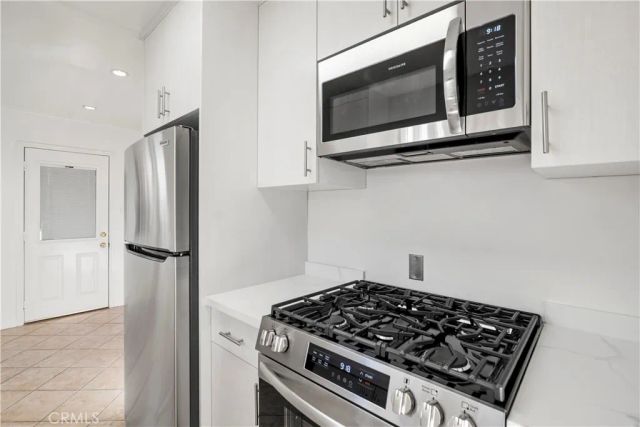 4918 Cahuenga, North Hollywood, CA 91601