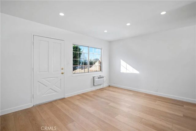 4918 Cahuenga, North Hollywood, CA 91601