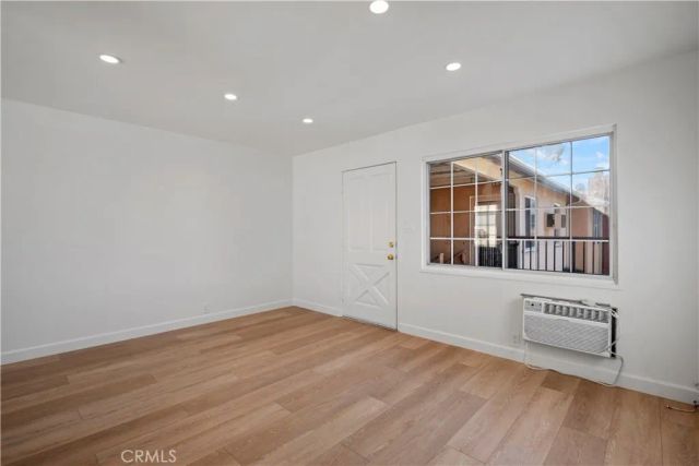 4918 Cahuenga, North Hollywood, CA 91601