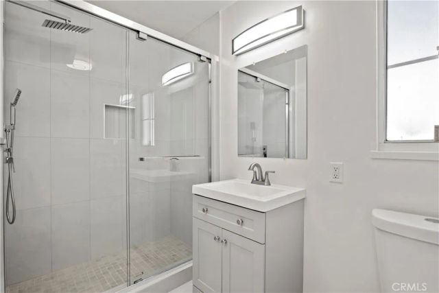 4918 Cahuenga, North Hollywood, CA 91601