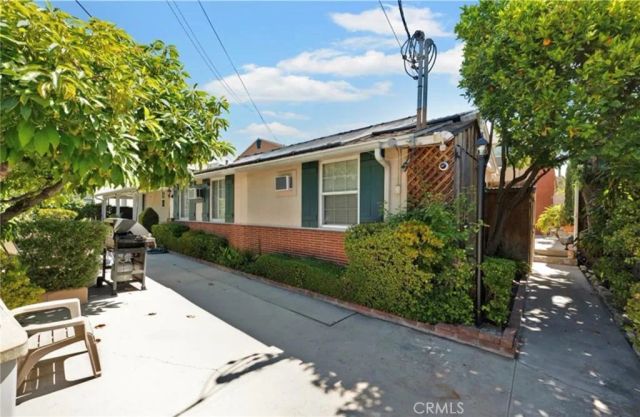 4918 Cahuenga, North Hollywood, CA 91601
