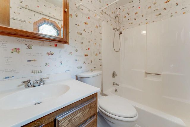 E4368 W Redstone Drive, La Valle, WI 53941